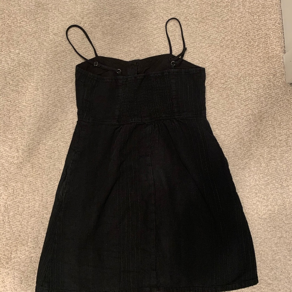 Size small - Picture 4 of 5